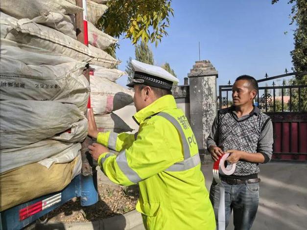 巴州公安交警持续对农产品收购企业开展交通安全宣传